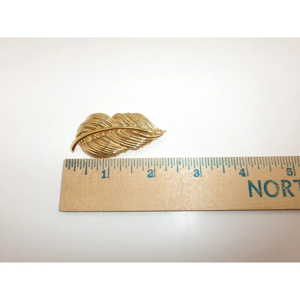 Vintage Napier Leaf or Feather Pin Brooch Gold Tone Open Work Signed F90 2.25 in